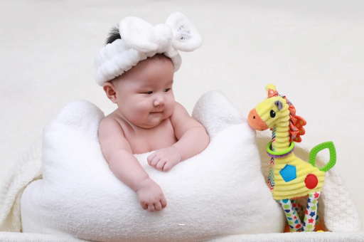 格尔木宝宝几个月翻身